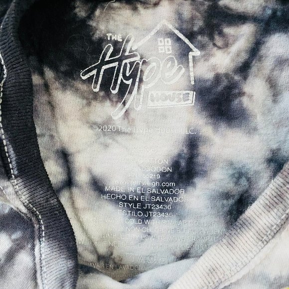 The Hype House Tik Toc Teenage Influencers Mansion Moorpark CA Crop T-Shirt XS - Picture 10 of 10